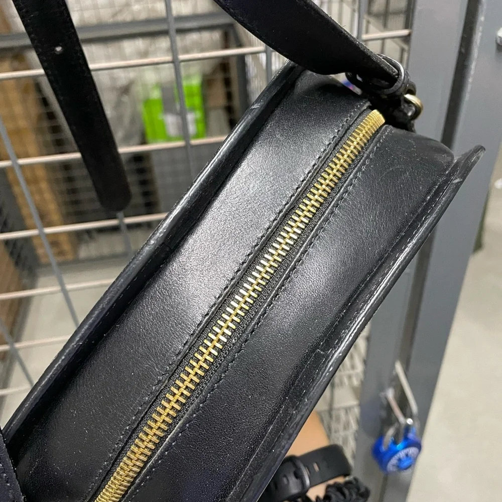 APC half moon bag - Picture 8 of 9